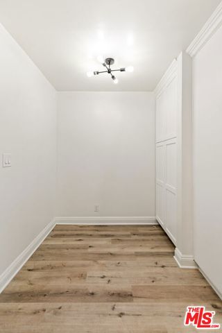 430 MAPLE Drive 203, Beverly Hills, CA 90210