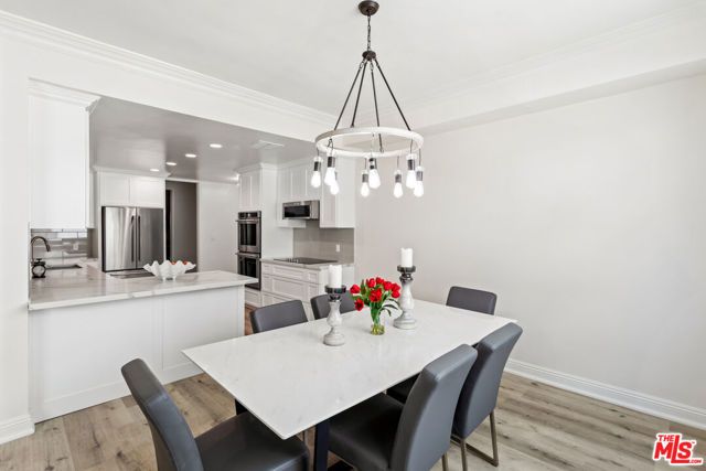 430 MAPLE Drive 203, Beverly Hills, CA 90210