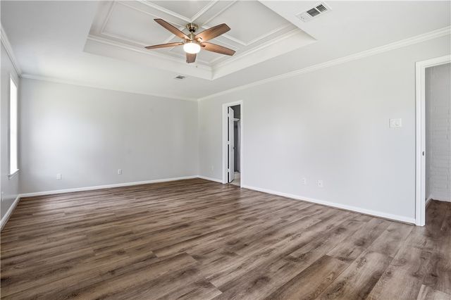 205 Chimney Hill Circle, College Station, TX 77840