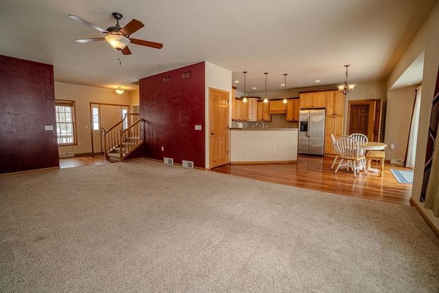 5648 Silver Oak Drive, Fitchburg, WI 53711