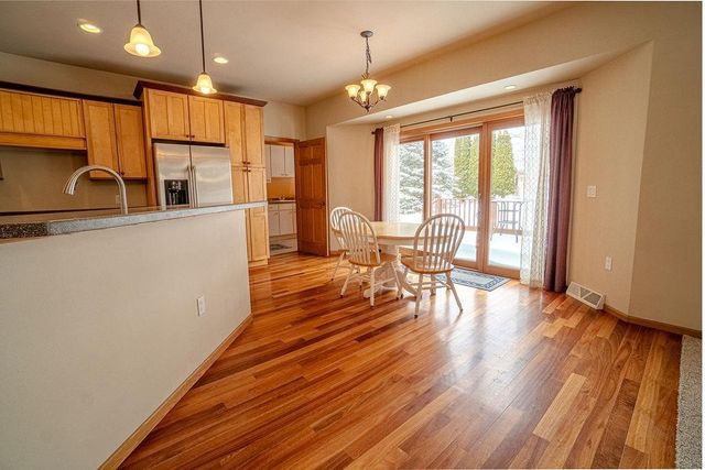 5648 Silver Oak Drive, Fitchburg, WI 53711