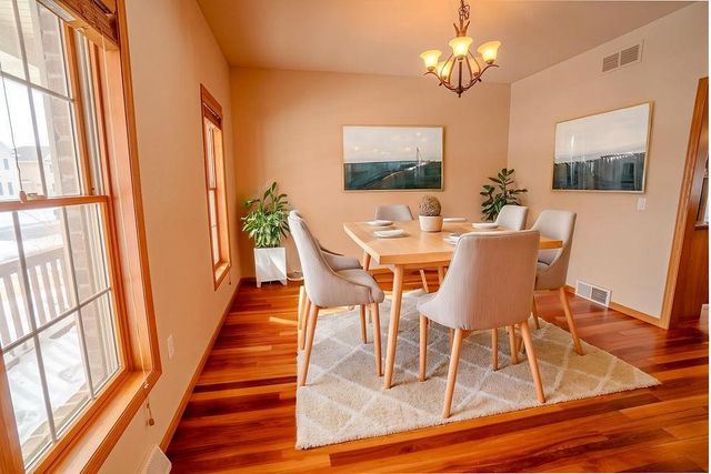 5648 Silver Oak Drive, Fitchburg, WI 53711