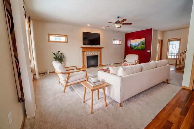 5648 Silver Oak Drive, Fitchburg, WI 53711