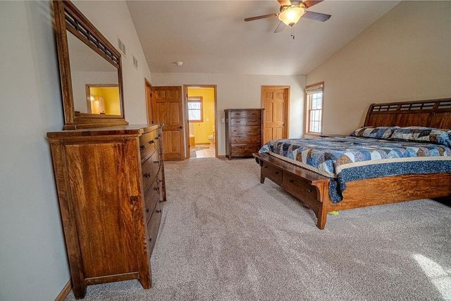 5648 Silver Oak Drive, Fitchburg, WI 53711