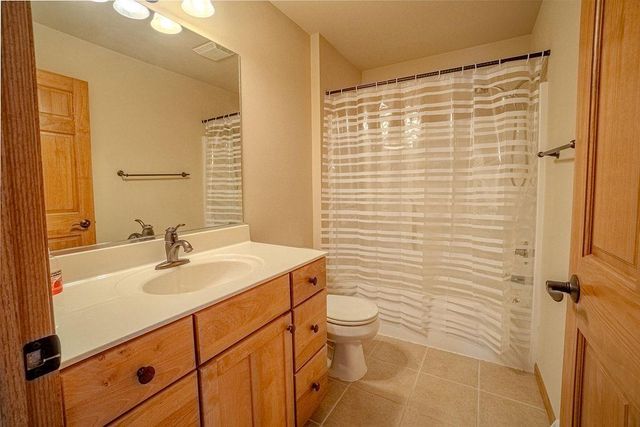 5648 Silver Oak Drive, Fitchburg, WI 53711