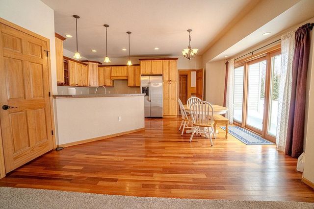 5648 Silver Oak Drive, Fitchburg, WI 53711