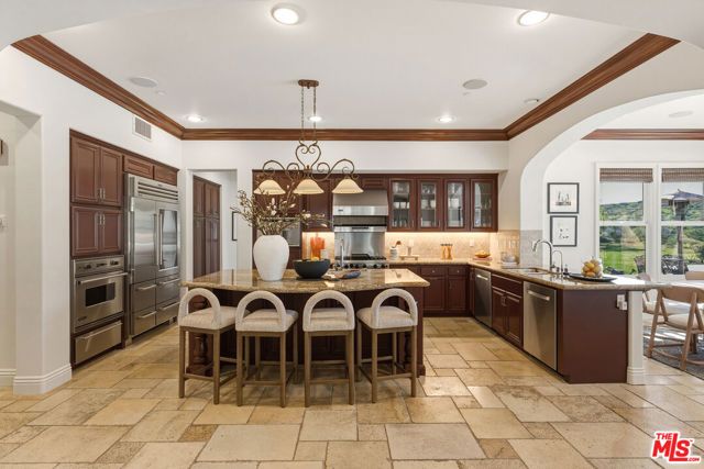 5701 Calais Court, Calabasas, CA 91302