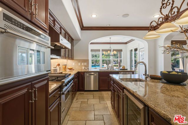 5701 Calais Court, Calabasas, CA 91302