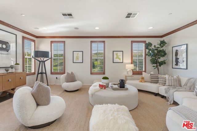 5701 Calais Court, Calabasas, CA 91302