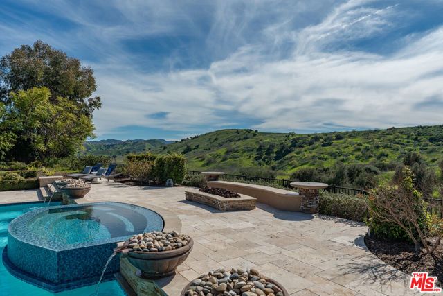 5701 Calais Court, Calabasas, CA 91302