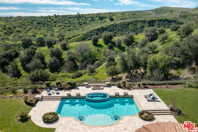 5701 Calais Court, Calabasas, CA 91302