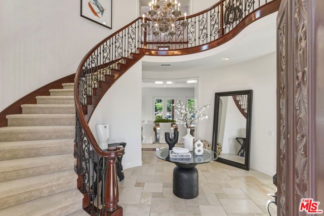 5701 Calais Court, Calabasas, CA 91302