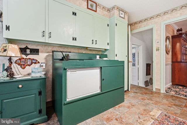 713 KINGS HWY, Moorestown, NJ 08057