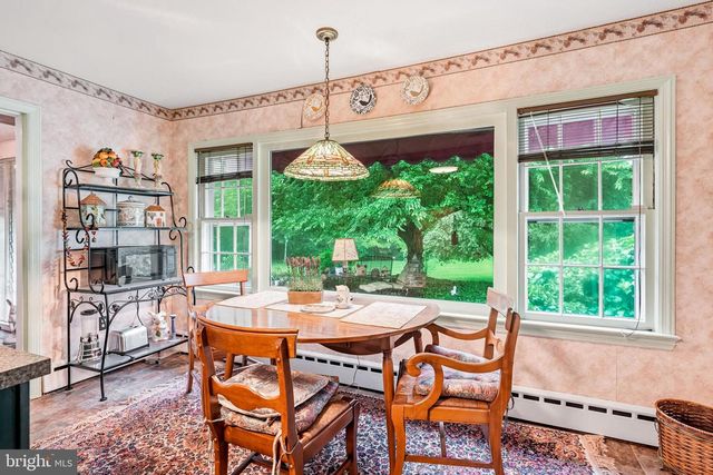 713 KINGS HWY, Moorestown, NJ 08057
