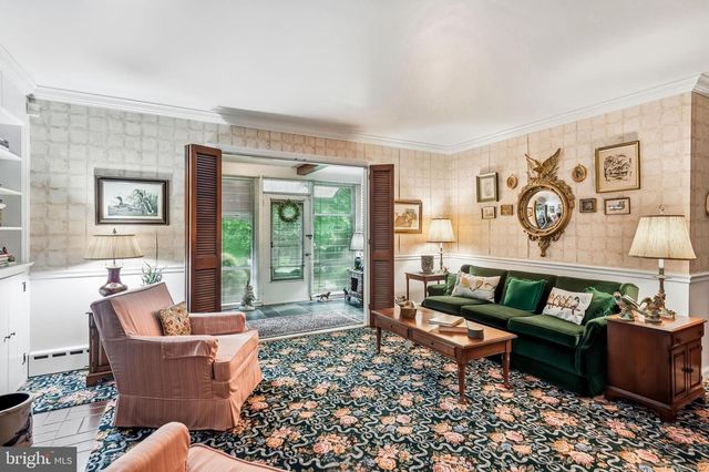 713 KINGS HWY, Moorestown, NJ 08057