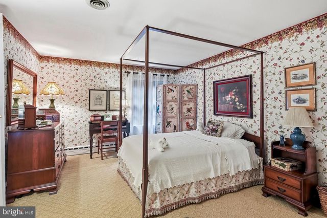 713 KINGS HWY, Moorestown, NJ 08057