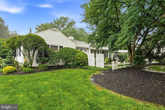 713 KINGS HWY, Moorestown, NJ 08057