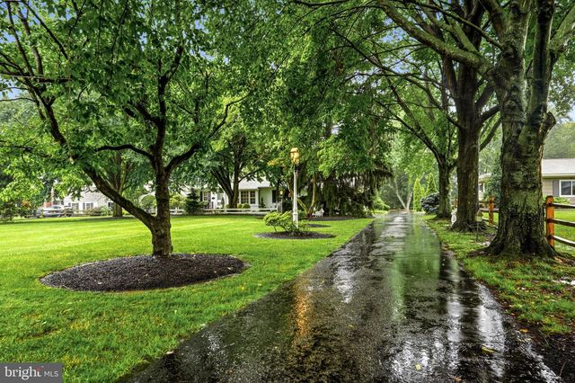 713 KINGS HWY, Moorestown, NJ 08057