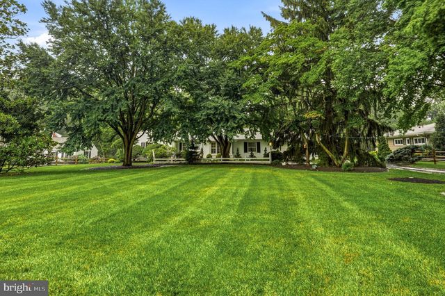 713 KINGS HWY, Moorestown, NJ 08057