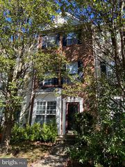 2423 DEW MEADOW CT, Herndon, VA 20171