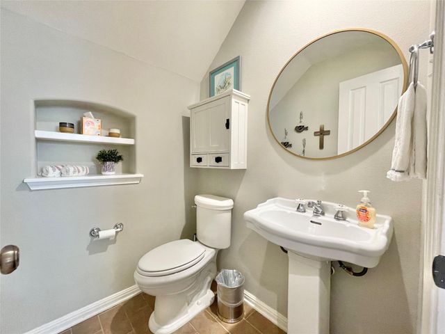 46 Flickering Sun Court, The Woodlands, TX 77382