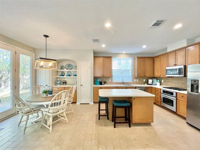 46 Flickering Sun Court, The Woodlands, TX 77382