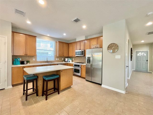 46 Flickering Sun Court, The Woodlands, TX 77382