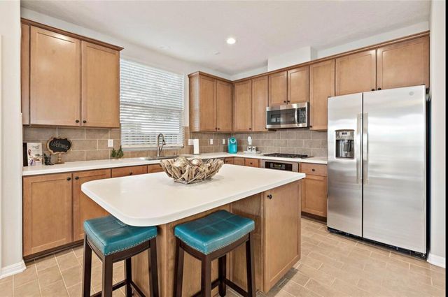 46 Flickering Sun Court, The Woodlands, TX 77382