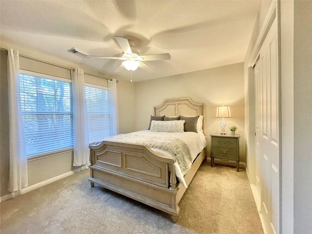 46 Flickering Sun Court, The Woodlands, TX 77382