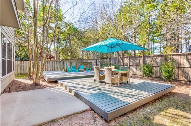 46 Flickering Sun Court, The Woodlands, TX 77382