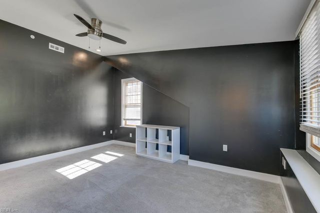 409 Duke St Apt 300, Norfolk, VA 23510