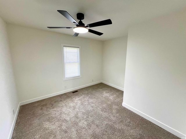 230 N Iowa Street, Chandler, IN 47610