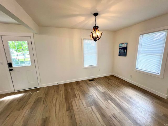 230 N Iowa Street, Chandler, IN 47610