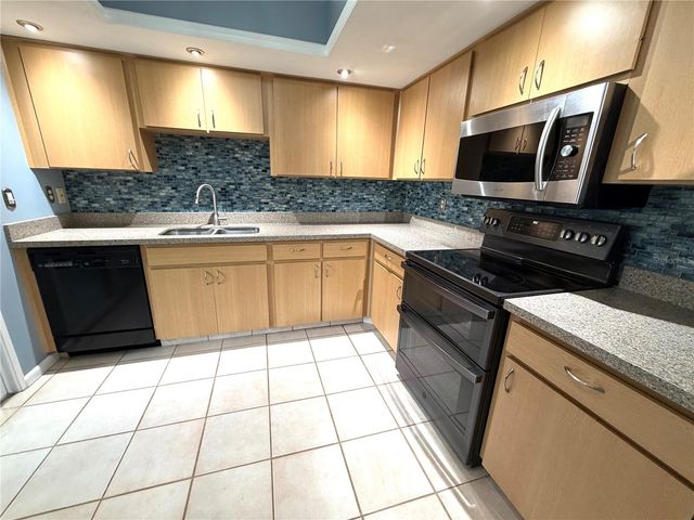 8805 41ST WAY N, Pinellas Park, FL 33782