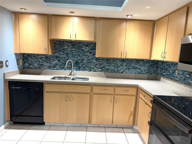 8805 41ST WAY N, Pinellas Park, FL 33782