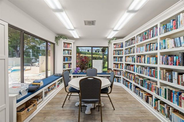 8805 41ST WAY N, Pinellas Park, FL 33782