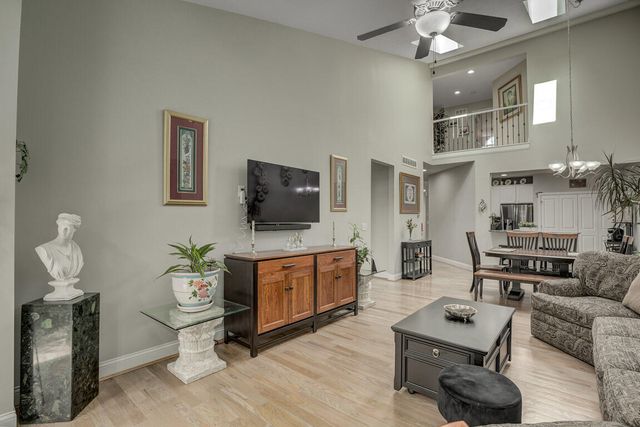 110 Saffron Circle, Fort Thomas, KY 41071