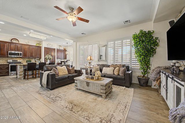 6905 S Sapphire Way, Chandler, AZ 85249