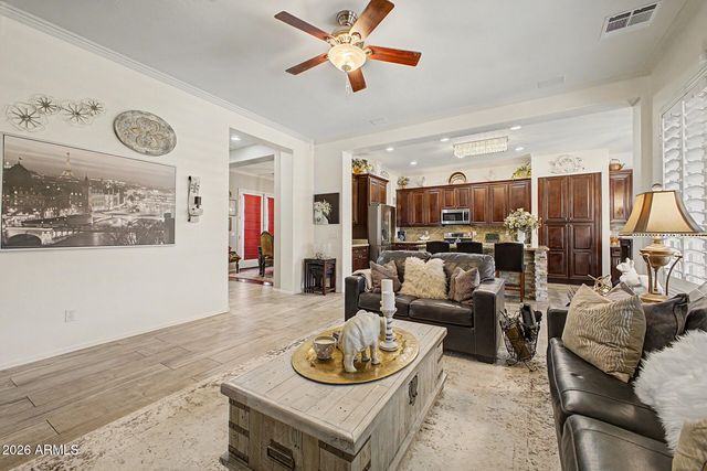 6905 S Sapphire Way, Chandler, AZ 85249