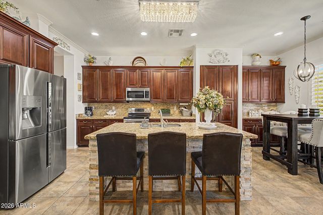 6905 S Sapphire Way, Chandler, AZ 85249