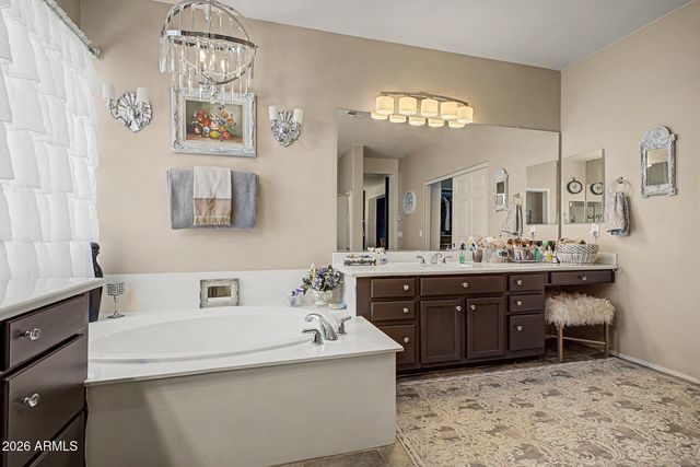6905 S Sapphire Way, Chandler, AZ 85249