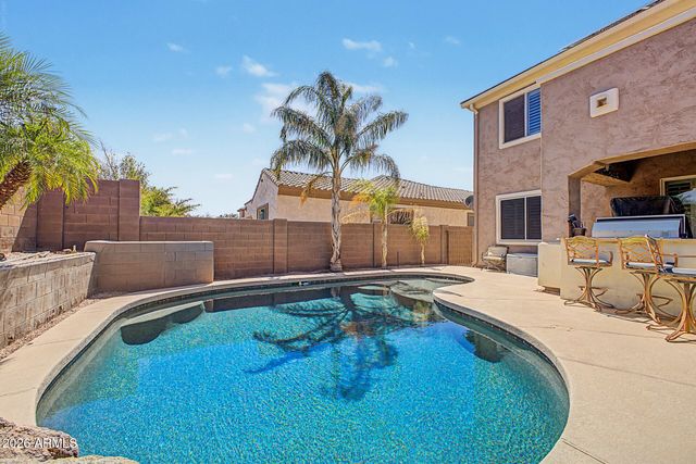 6905 S Sapphire Way, Chandler, AZ 85249