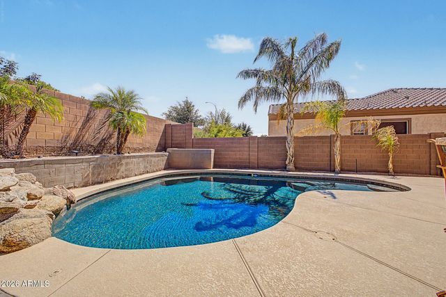 6905 S Sapphire Way, Chandler, AZ 85249