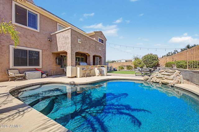 6905 S Sapphire Way, Chandler, AZ 85249