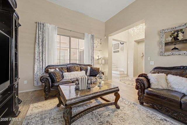 6905 S Sapphire Way, Chandler, AZ 85249