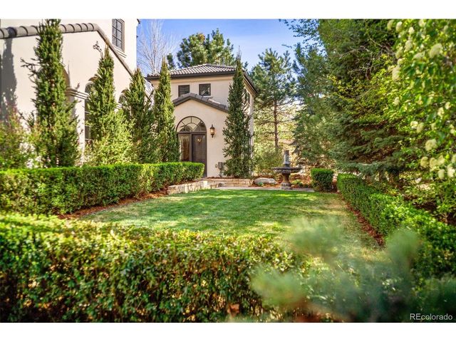 15 Foxtail Cir, Englewood, CO 80113