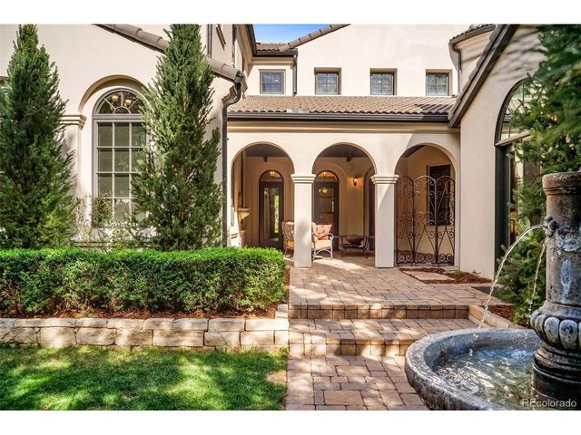 15 Foxtail Cir, Englewood, CO 80113