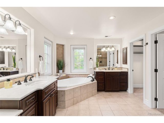 15 Foxtail Cir, Englewood, CO 80113