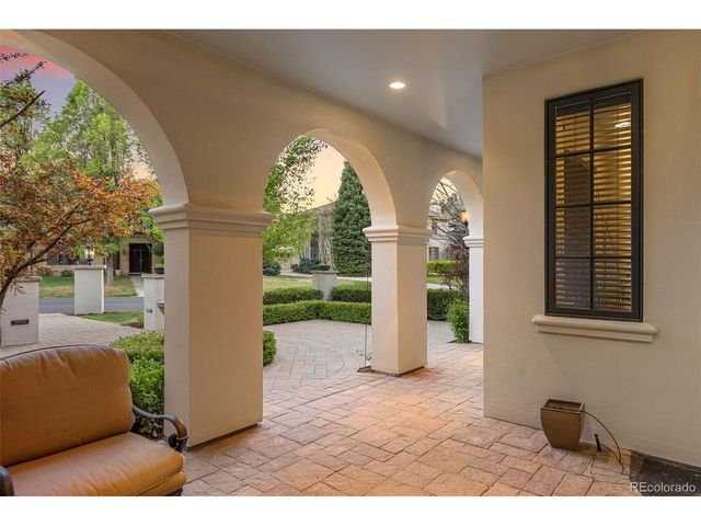 15 Foxtail Cir, Englewood, CO 80113