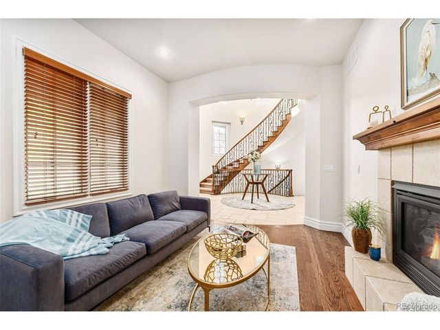 15 Foxtail Cir, Englewood, CO 80113